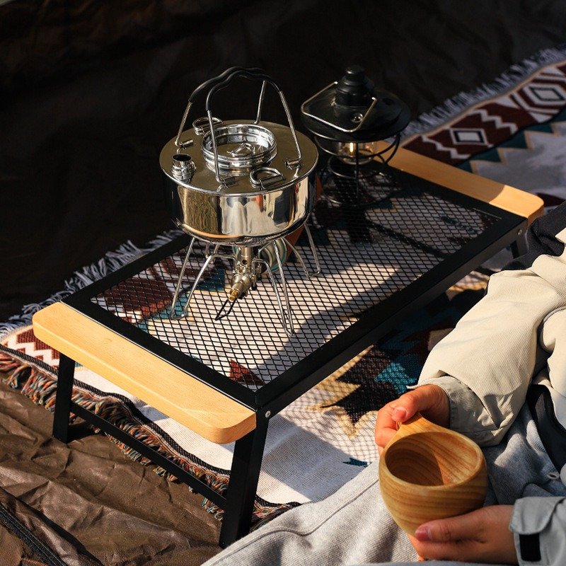 Camping folding table